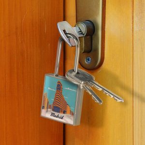 "Llaveros candados de metal sublimable con llave – Personalización segura y elegante"