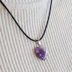"Collares corazón piedras naturales – Elegancia y energía natural"