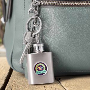 "Llaveros petaca de metal sublimables, funcionales y personalizables"