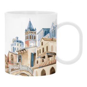 "Taza de plástico sublimable blanca, ideal para personalización y uso infantil o promocional"