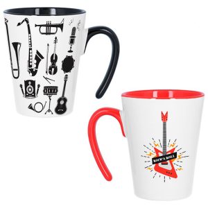 "Taza cónica sublimable con interior y asa abierta de color, ideal para diseños personalizados"